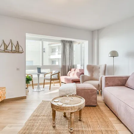 Luxury On The Beachfront *