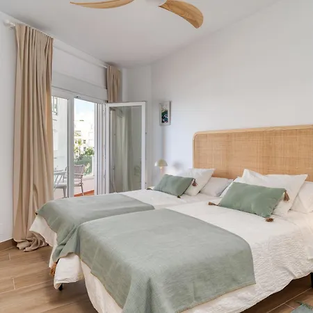 Luxury On The Beachfront