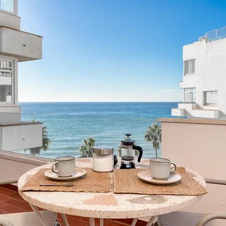 Luxury On The Beachfront Апартаменты Марбелья