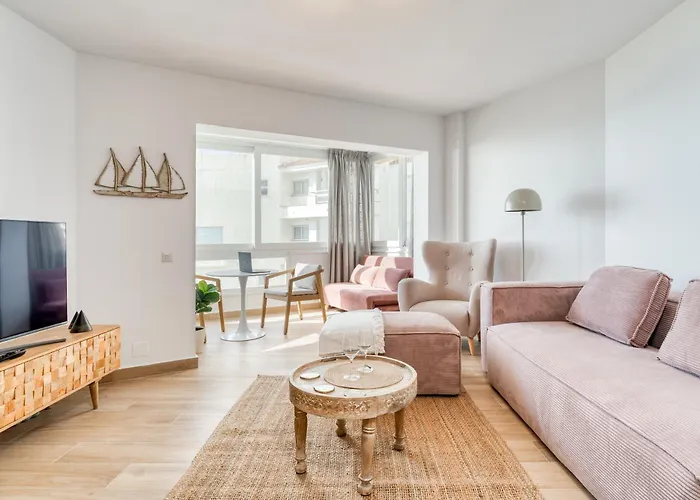 Luxury On The Beachfront *